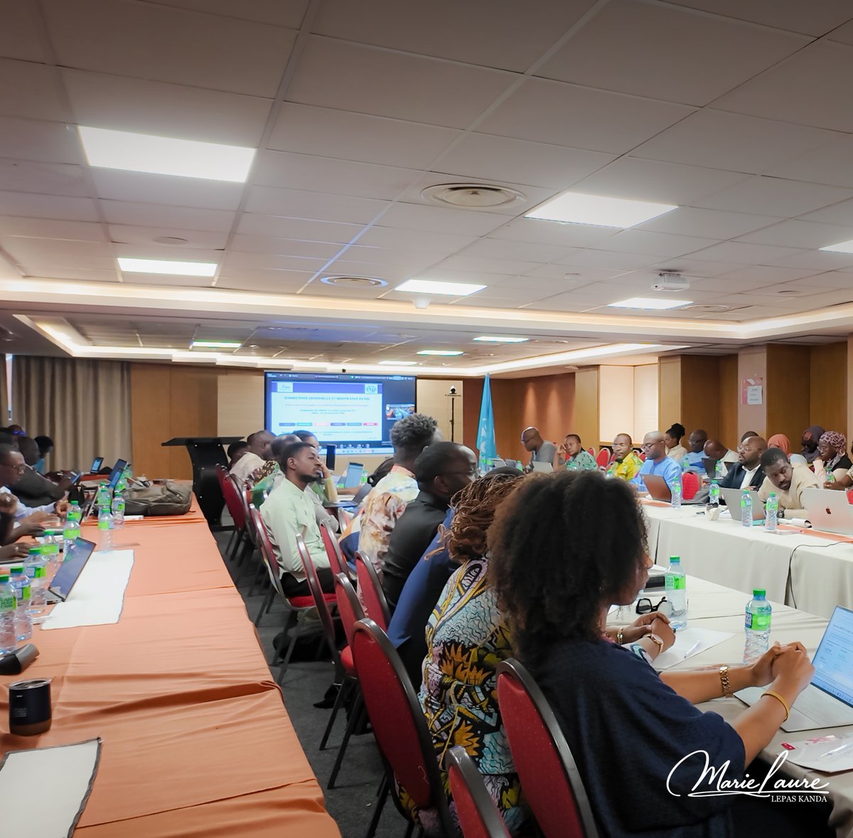 mlaurelepas's tweet photo. 🇸🇳 À Dakar, j’ai eu la responsabilité de porter la vision du #FDSU pour une #RDC connectée, lors de l’atelier sous-régional sur la connectivité efficace et universelle consacré à la Connectivité Universelle et Significative. Nos échanges avec le #FDSUT du Sénégal ont ouvert des pistes concrètes pour mieux cibler les zones à connecter, renforcer les compétences numériques et mesurer les progrès.
#InclusionNumérique #dakar
