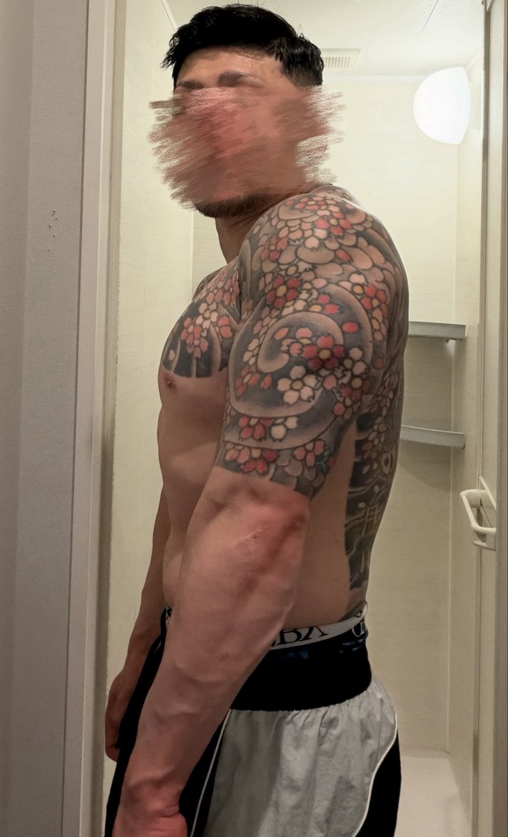 training_045's tweet photo. 今の現場に居るフレブル可愛過ぎてやばいん���なー
網戸越しに目が合うたびに可愛いねって話しかけてた←仕事しろ
作業日で後2日。イッヌの名前聞いたから次から呼べるぜ！！

パンツいつもひっくり返ってるデブ https://t.co/Z0W9TDsFHB