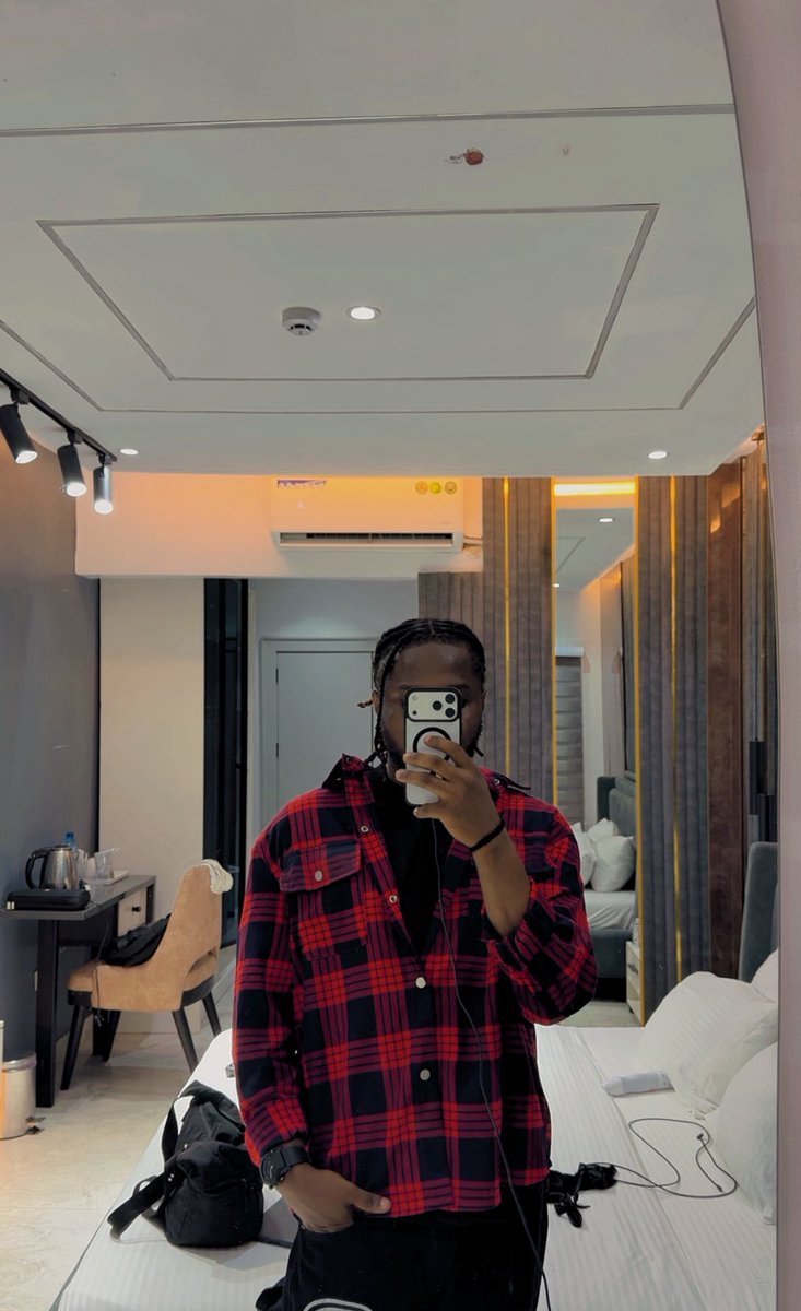 blaccmajek's tweet photo. 😁 https://t.co/Z3eDv4VCTf