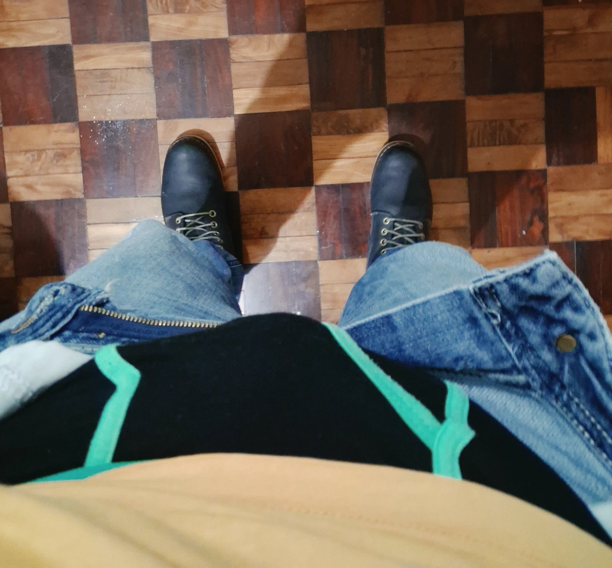pinoinaughtyboi's tweet photo. 07/09 Errands Day again. Quick luhod or kandong before I head out #alterBaguio #alterPinas #alterPhilippines #alterPH? https://t.co/14bJ2Ly2Is