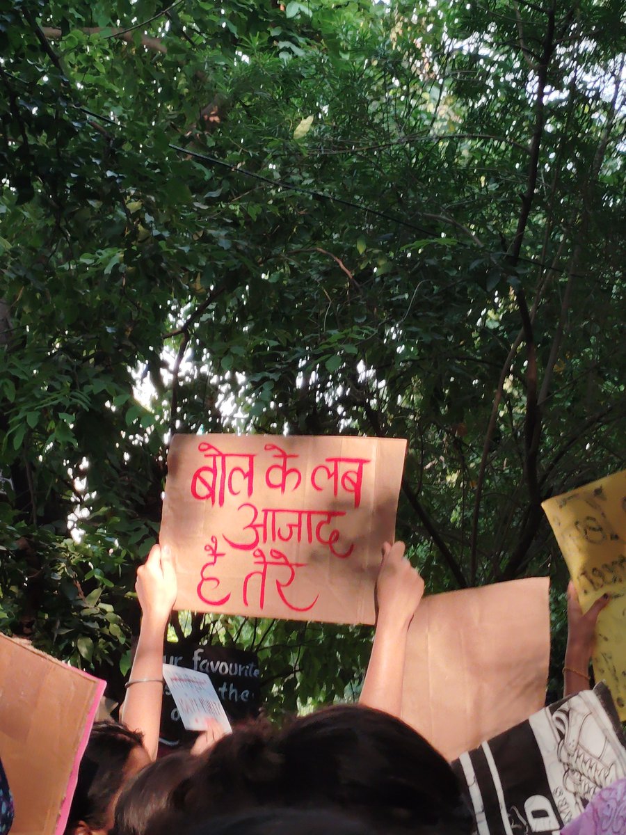 noonchaand's tweet photo. siri fort road, outside gargi and kamla nehru college. multiple police personnels and vehicles at the site, as usual. always present when they're not needed, and never when they are. https://t.co/9iVMorUdzC