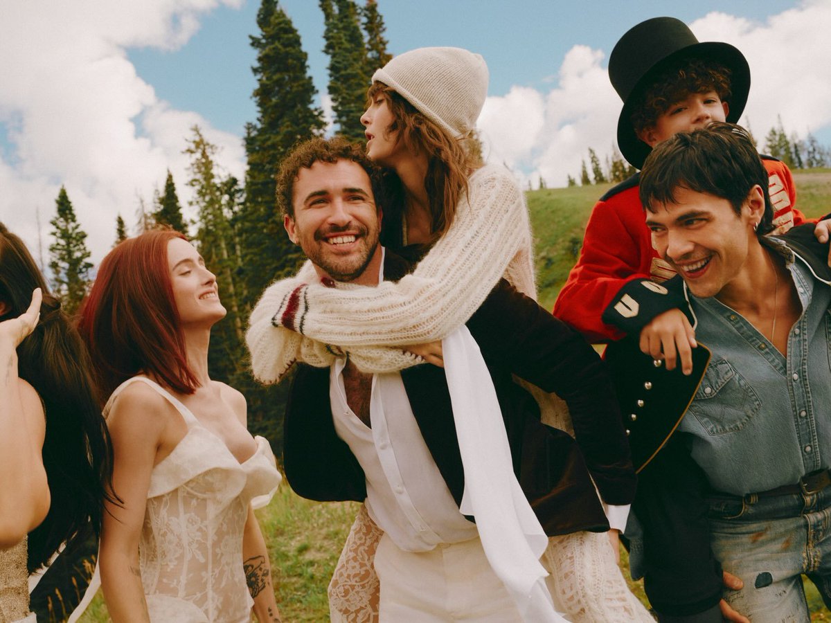 bestofcalva's tweet photo. diego and the cast of CLUB KID for @VanityFair ✨ https://t.co/xfvkI6fJ36