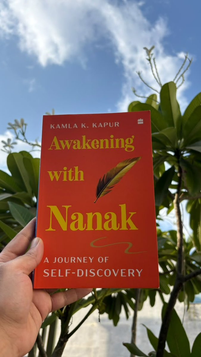 HarperCollinsIN's tweet photo. “The one who contemplates becomes wise.” — Awakening with Nanak

This weekend, make a little room for stillness. Notice the thoughts that drain you, question the ones that limit you, and choose a kinder perspective. Sometimes growth begins simply by paying attention. #FoodForThought #Mindfulness