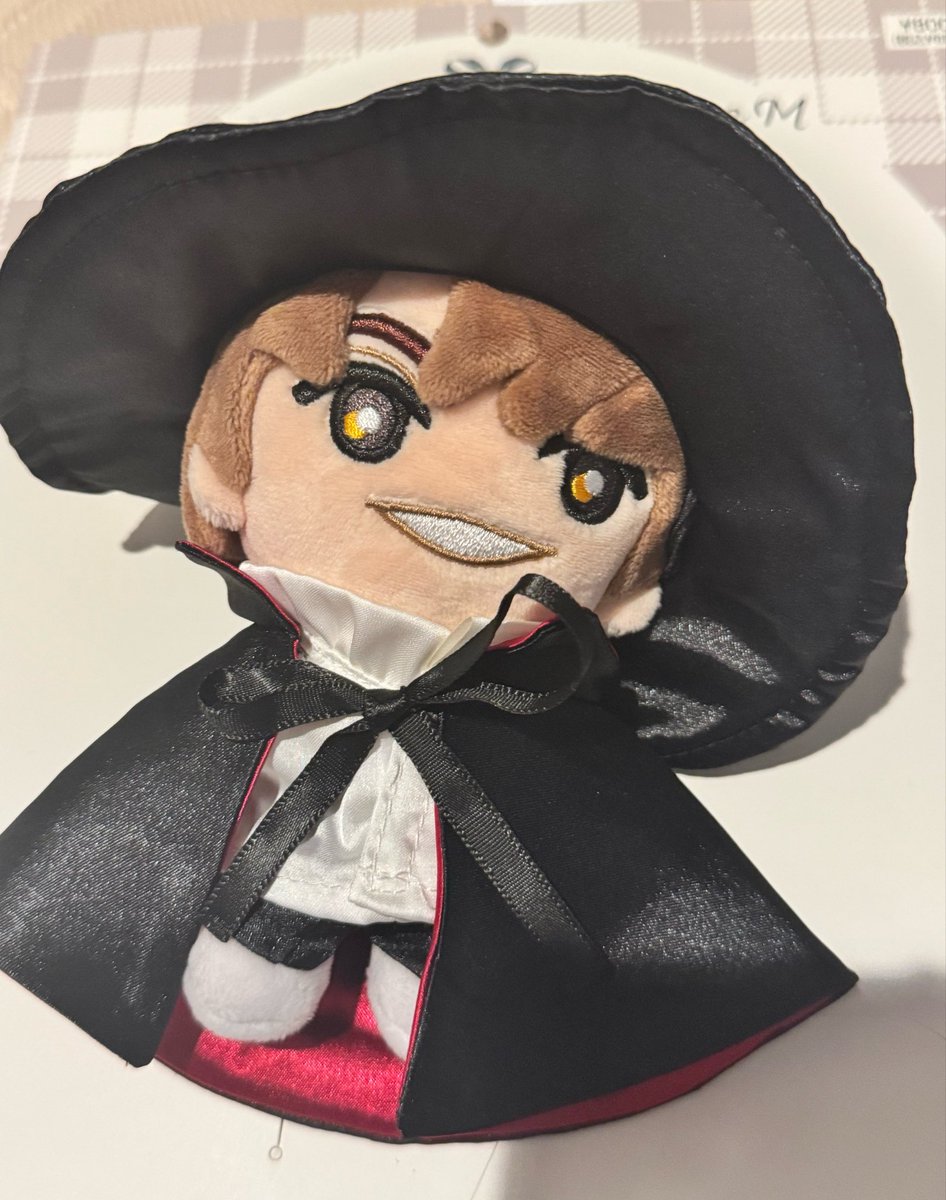 st_tmk6's tweet photo. ハロウィン仕様ドラキュラ優吾🎃🦇 https://t.co/ApqjcQOFah