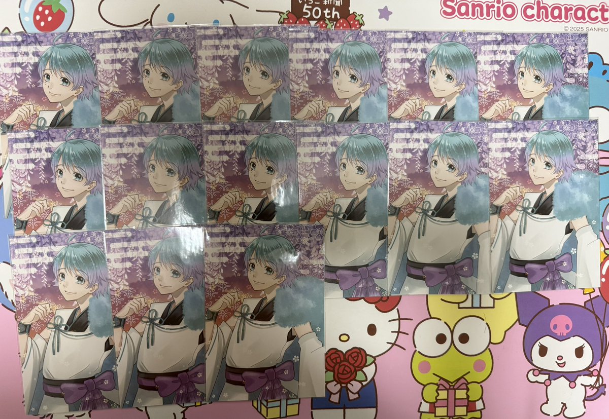 xllo_v's tweet photo. 画像にないけどぬいとかも色々あります！！実家にも沢山あるので欲しいのあれば言ってください探します👍🏻〜2023までのグッズならあります👍🏻 https://t.co/q3Gx8lQTKk