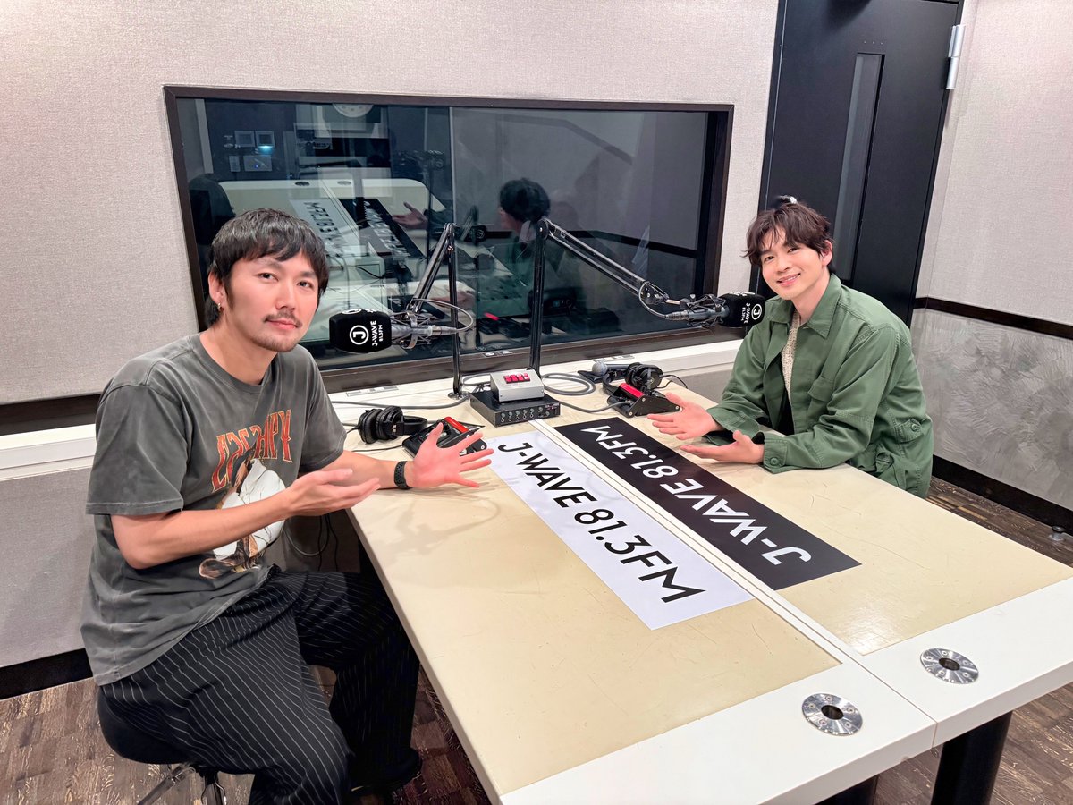 jwave_weliving's tweet photo. 毎週、金曜日の夜11時30分からオンエア中！
松下洸平ナビゲートの
「DK SELECT WEEKEND LIVING」。
今夜はいよいよ
#カンノケンタロウ さんをスタジオにお迎えし
スペシャルライブをお届けします🎙️
お聞きのがしなく！

https://t.co/xsS74DGNBC 

#松下洸平 #jwave #living813 #大東建託 https://t.co/Yk5h53jLmC
