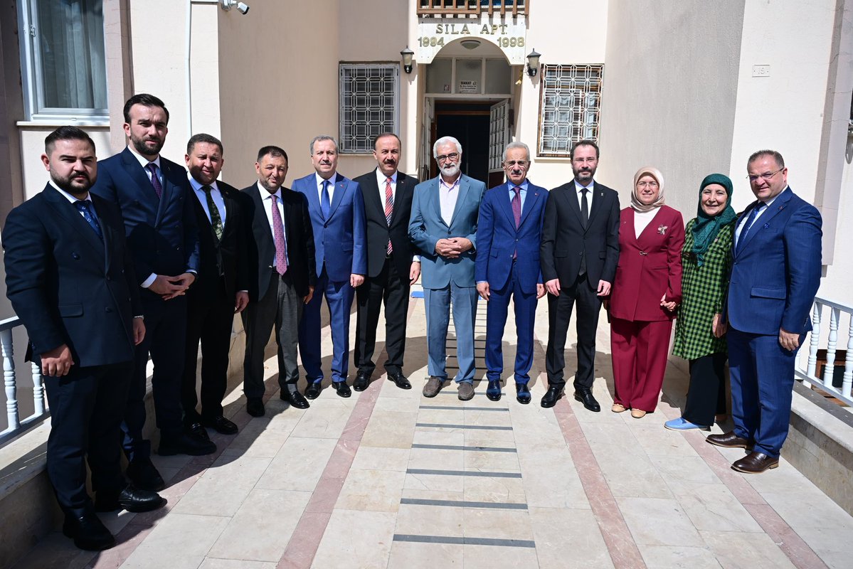 a_uraloglu's tweet photo. Önceki Dönem AK Parti Isparta İl Başkanımız Sayın Abdullah Gülcemal’i ziyaret ederek Isparta’mızın geleceğine dair fikirlerimizi ve ortak hedeflerimizi paylaştık. 🤝

Aynı dava etrafında kenetlenen gönül birlikteliğimizle Türkiye Yüzyılı hedeflerimize yürümeye devam ediyoruz. ✨

📍Isparta

#TürkiyeHızlanıyor 🇹🇷