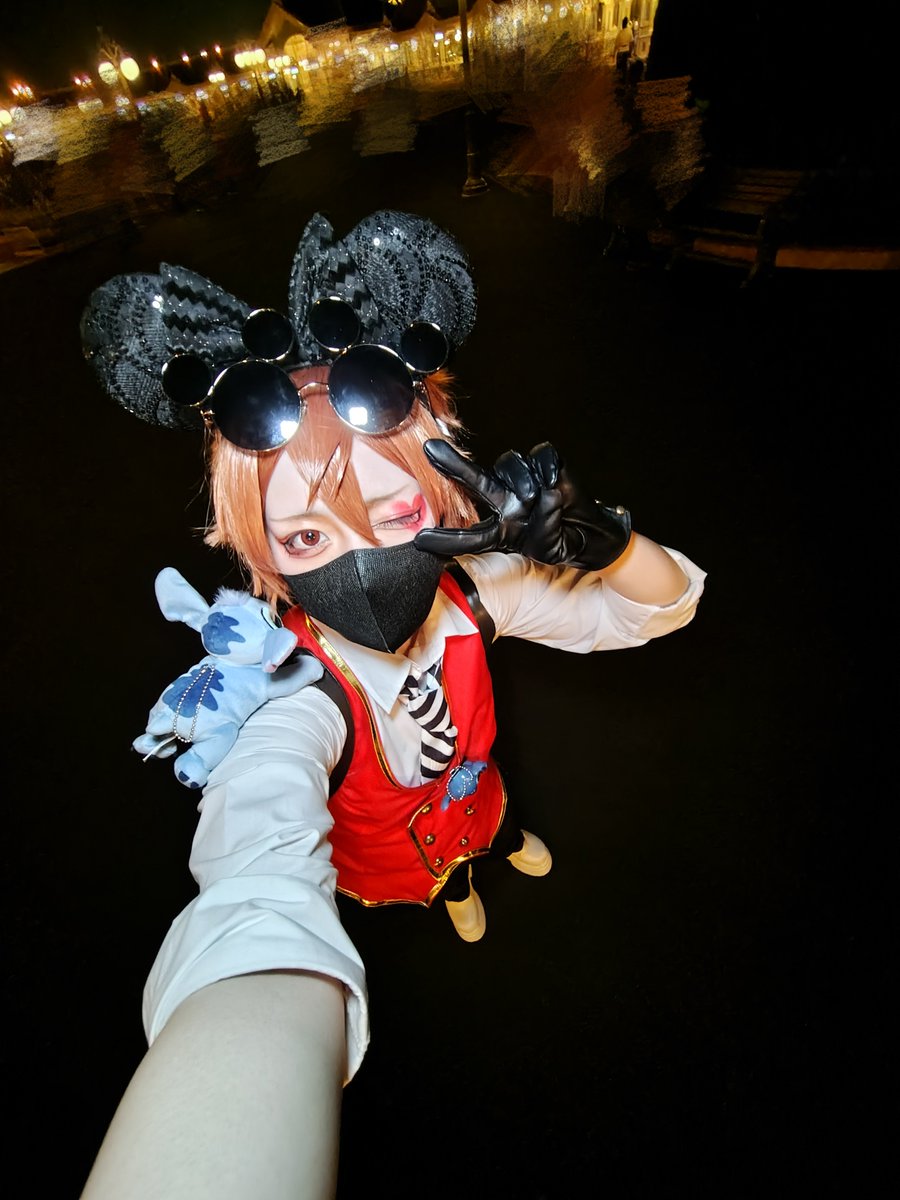kaijuu_an's tweet photo. 昨日ですが!!念願ﾊｰﾂ5人 えーすくんでした🏰❤
念願すぎる5人といとしのすてぃっちにあえてほんとに最高の日だった😭😭😭
そして4枚目 今回ﾊｰﾂの賑やかし且つうるさい担当のぎゃーるなﾏﾌﾞです😎✨さすがに修学旅行楽しみすぎちゃったかな😽🎶 https://t.co/VgR6DNIcUR