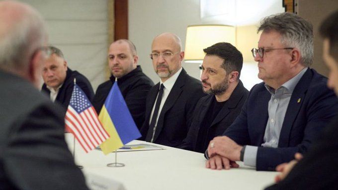 Play_Hard_Fun's tweet photo. Зеленський зустрічався з керівниками компаній з Волл-стріт: говорили про відбудову Україн https://t.co/QkyQmcHUT5