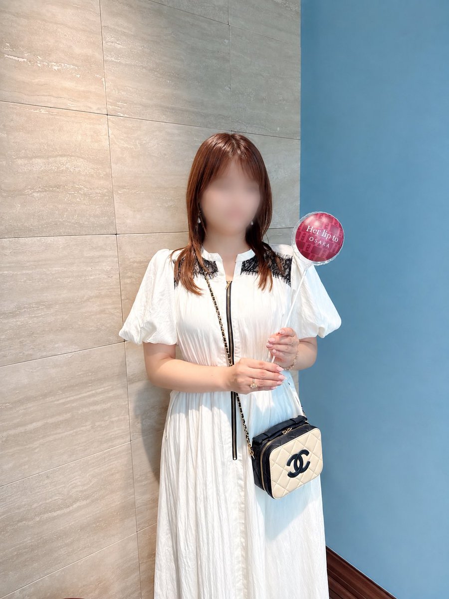 meme_hlt's tweet photo. Her lip to大阪店preview🍒✨みるちゃんとお買い物楽しかった！可愛いりんちゃんとたくさんお喋りできて幸せでした♡ https://t.co/sdX6jiNe6R