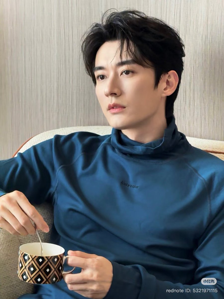 lilillapony's tweet photo. พี่เสวียอี้ No. 1 แห่งความหล่อเลย ✨

#หลิวเสวียอี้ #LiuXueyi #刘学义 https://t.co/p8aTIegqEY