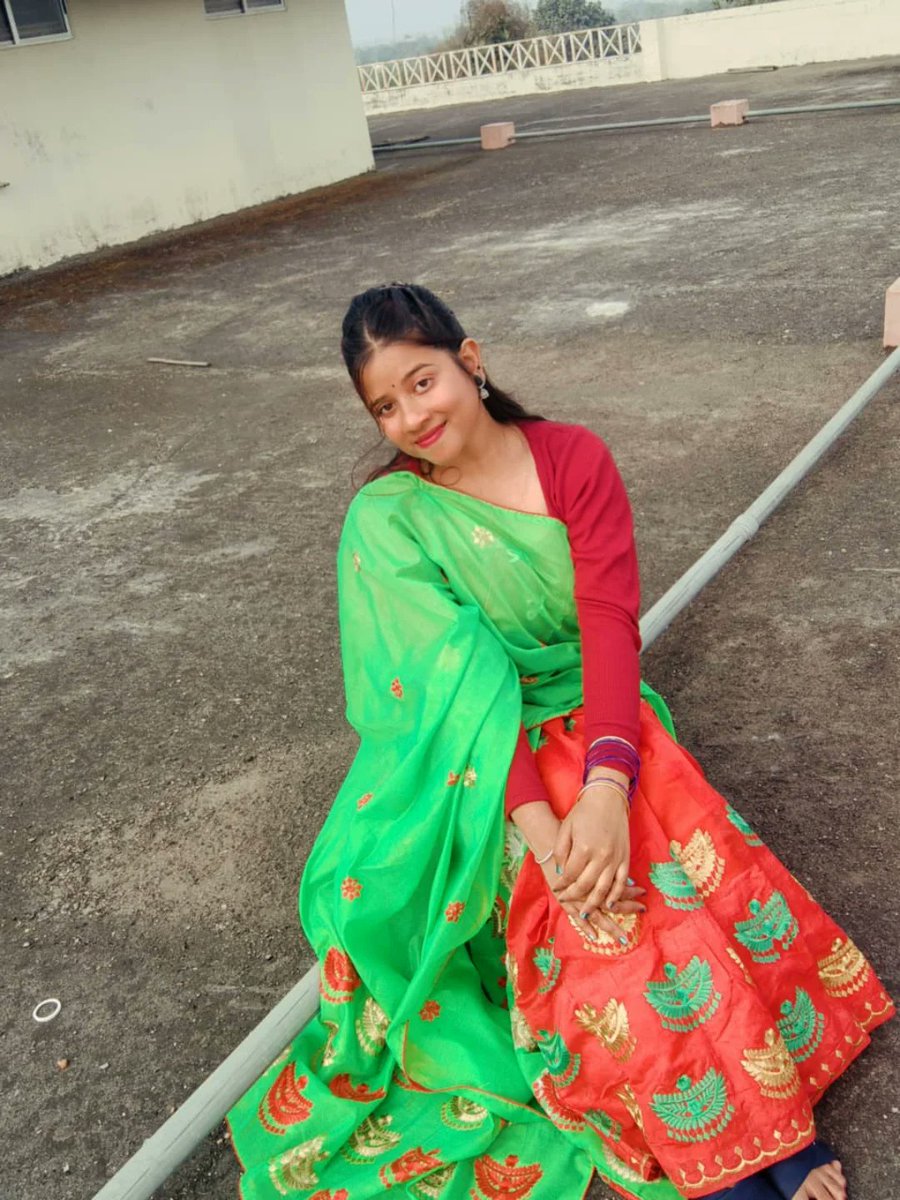 AnnetteMonxxzy's tweet photo. উম্মনা, মোৰ হৃদয়লৈ ৰামধেনু হৈ আহা💚 https://t.co/p49aSLoquA