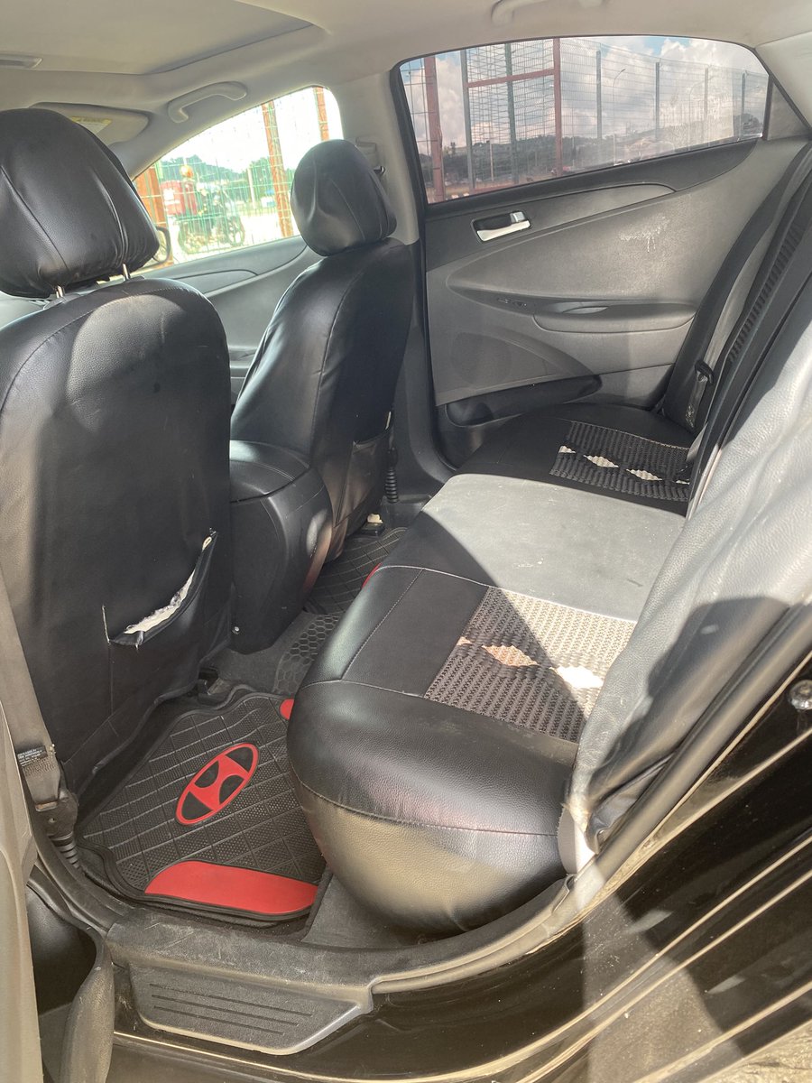 hanniya15's tweet photo. 2011 HYUNDAI SONATA | Panoramic Roof
Buy & Drive | β¦8.5M NET | Abuja
09038661248
#QueenRideAutos #HyundaiSonata #CarsInAbuja #AbujaCarDealer #8MillionCars #BuyAndDrive #CarPlugAbuja #AbujaCars https://t.co/2c7dIx5F1h