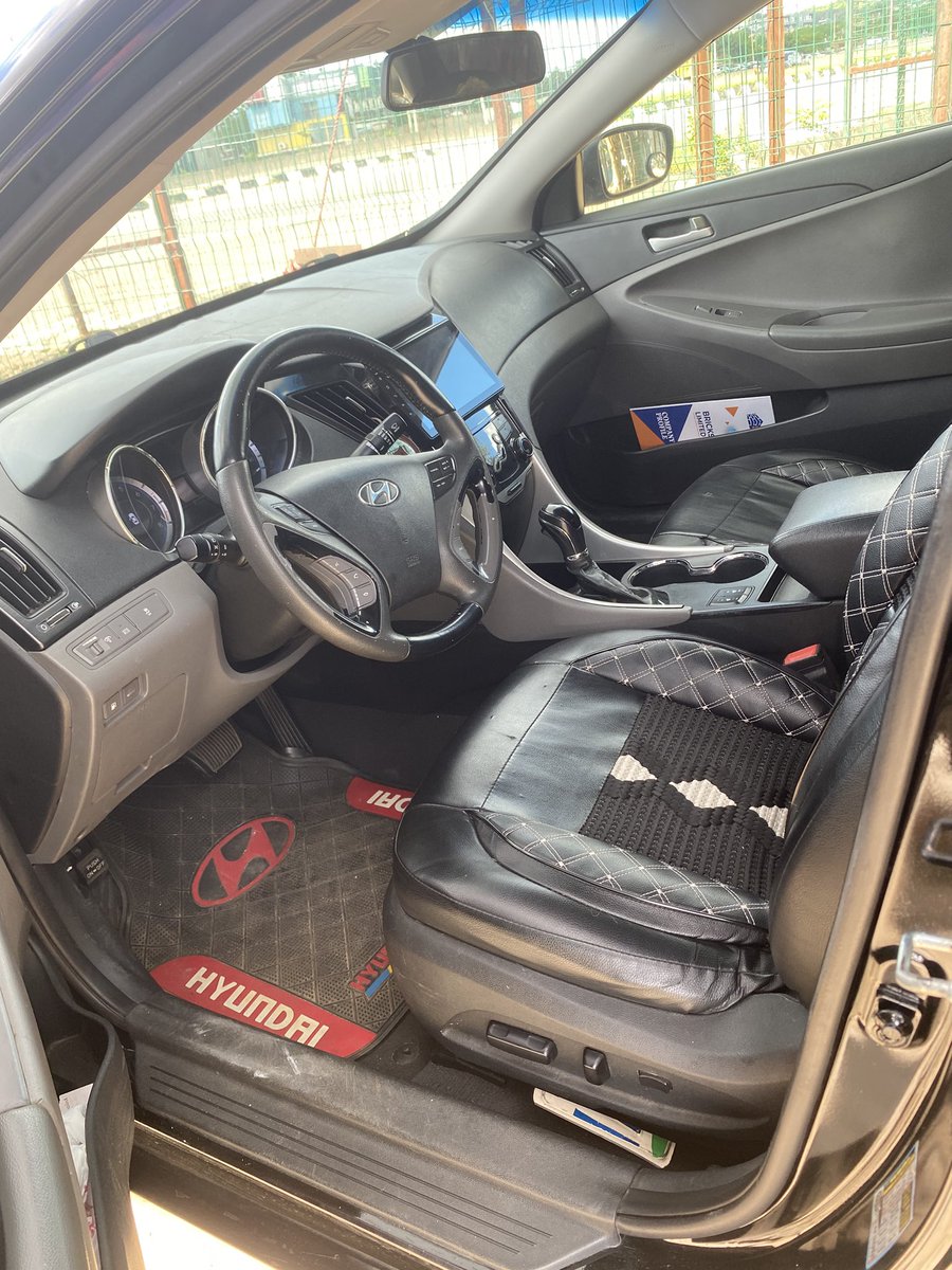 hanniya15's tweet photo. 2011 HYUNDAI SONATA | Panoramic Roof
Buy & Drive | β¦8.5M NET | Abuja
09038661248
#QueenRideAutos #HyundaiSonata #CarsInAbuja #AbujaCarDealer #8MillionCars #BuyAndDrive #CarPlugAbuja #AbujaCars https://t.co/2c7dIx5F1h