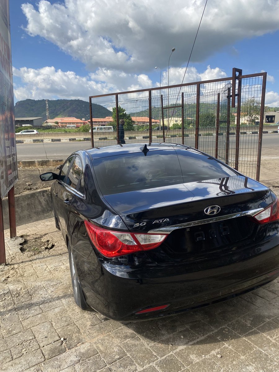 hanniya15's tweet photo. 2011 HYUNDAI SONATA | Panoramic Roof
Buy & Drive | β¦8.5M NET | Abuja
09038661248
#QueenRideAutos #HyundaiSonata #CarsInAbuja #AbujaCarDealer #8MillionCars #BuyAndDrive #CarPlugAbuja #AbujaCars https://t.co/2c7dIx5F1h