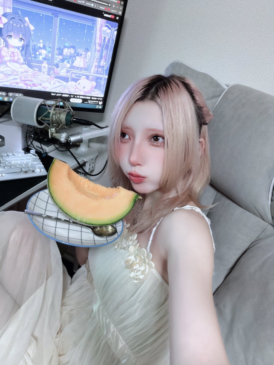 7__tsuMe's tweet photo. 知らない口の形してみた https://t.co/uV1kCCDGGU