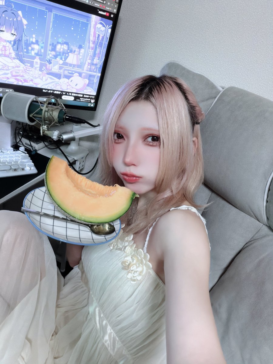 7__tsuMe's tweet photo. 知らない口の形してみた https://t.co/uV1kCCDGGU