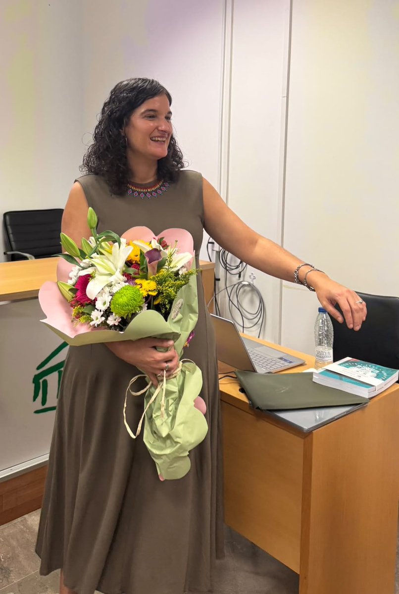 GIASEDH's tweet photo. Desde el grupo #GIASEDH felicitamos a nuestra compañera, la Profesora María del Mar García Vita por su nombramiento como Profesora Titular de Universidad en la UGR. Orgullosos de su excelente trayectoria docente e investigadora y de contar con ella en nuestro equipo. Enhorabuena. https://t.co/dD1dDV13iT