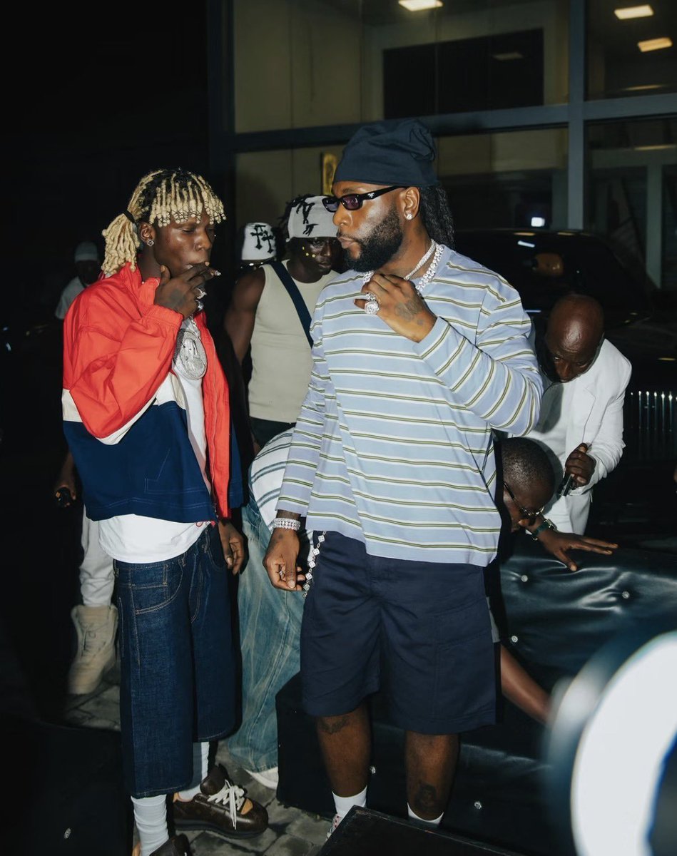 TheDebutHu9p's tweet photo. 🚨 Burna Boy &amp; Seyi Vibez at SWAGUU Party in Lagos 🔥 https://t.co/jxaZkqoWeL