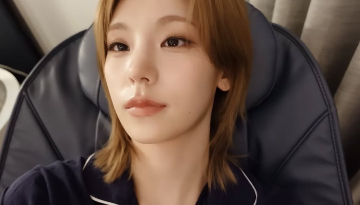 utnligeeea's tweet photo. đẹp trai và lạnh lùng https://t.co/LqbwEJa4l3
