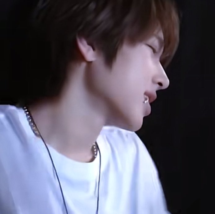 1cs1e4's tweet photo. he should never take off that lip piercing https://t.co/yP9MfWR3Oo