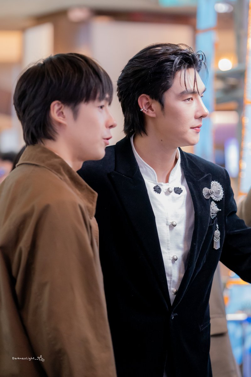 DarknessLight__'s tweet photo. ก็เหมือนสิ่งนั้น มากอยู่ 🙂‍↕️🙂‍↕️

#TeeHeng
#TeeBoonyakait #HengmarkII https://t.co/j0s20Be9g1
