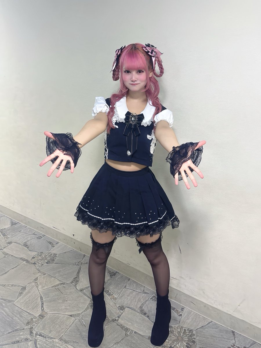 yumemi_rbcl's tweet photo. 連休後の金曜日お疲れ様！
よくがんばりました！おいで〜！♡ https://t.co/haqSQBpoQL