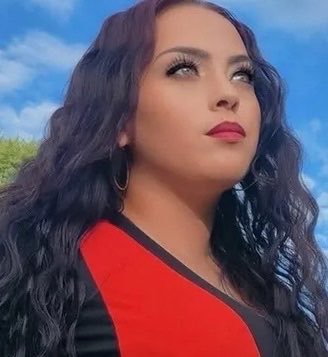 libsoftiktok's tweet photo. Jaquoya Wix, 34, a young mother, was just randomly stabbed to death by Devon Jason Watson outside a Chipotle in Detroit where she worked

Watson was known to police and was supposed to be a following a mental health treatment plan for another incident just 2 months ago. He was released just weeks ago

Where’s the outrage?