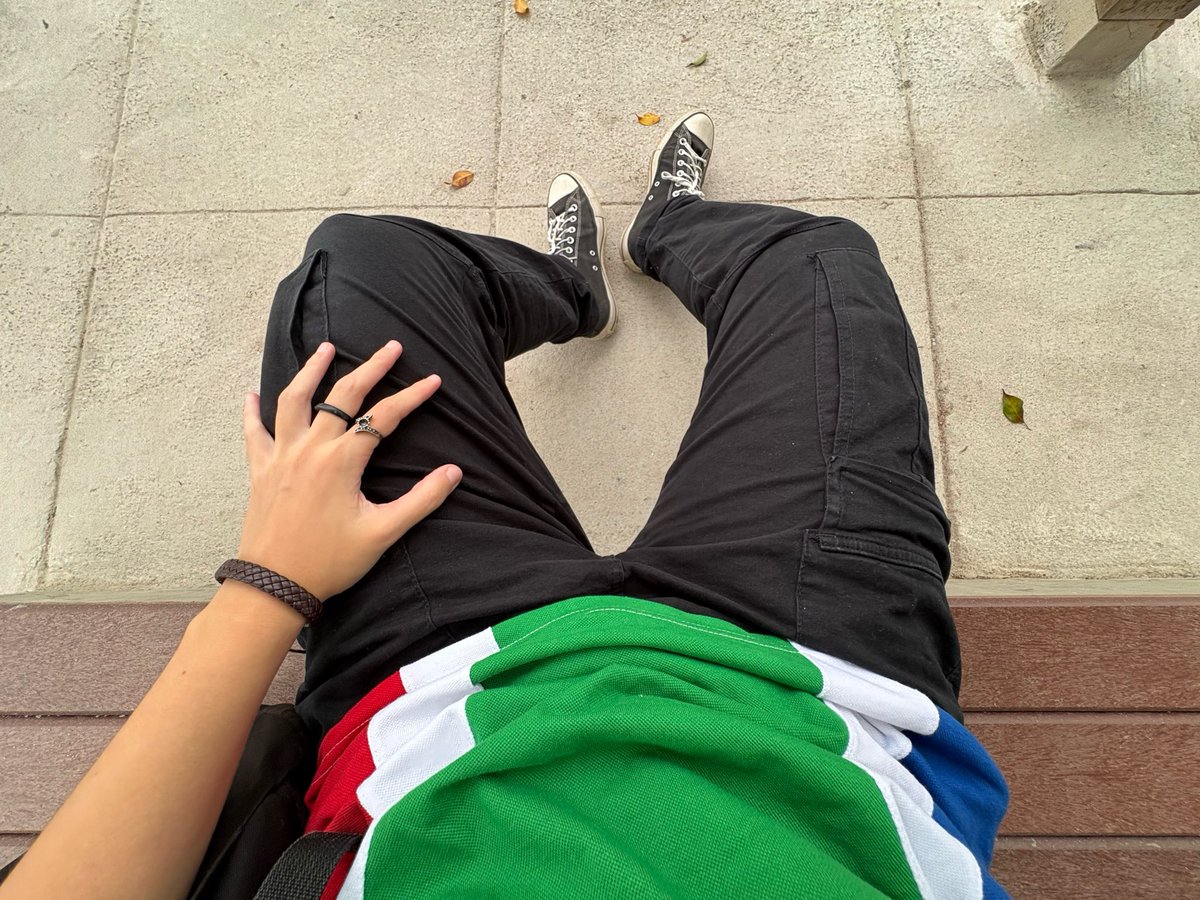 lcnmgdl's tweet photo. indo ali #estilo #cores #sonodaporra https://t.co/ImkcUYIM3C