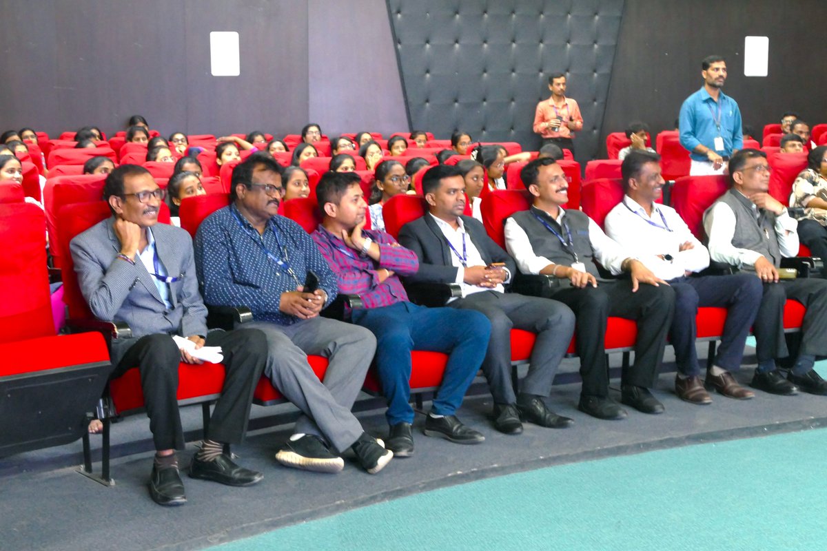 SvceBengaluru's tweet photo. SVCE Autonomous, Bengaluru organised a Student Empowerment Program on 18-09-2026, by Dr. Prasanna Devi S, Prof & Chief Academic Officer, Panimalar College of Engineering, Chennai to upgrade their skills, understand emerging industrial requirements.
#SVCEBengaluru #IndustryReady https://t.co/lnT6AOttXi
