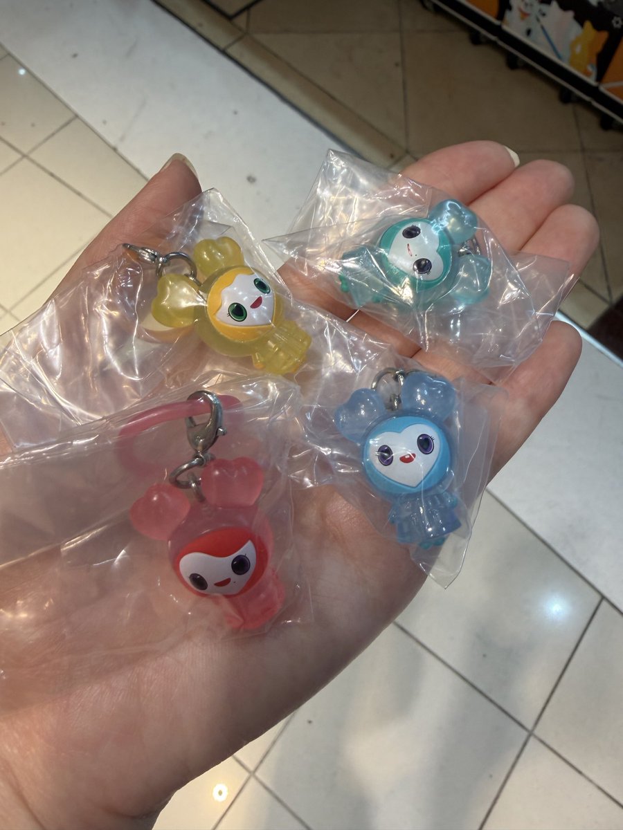 gg_laave's tweet photo. TWICE めじるし交換

求 モモ

譲 ナヨン、ジヒョ、ミナ、チェヨン

郵送でのお取引希望です。
お気軽にお声掛け下さい。 https://t.co/BusiUlJXvZ