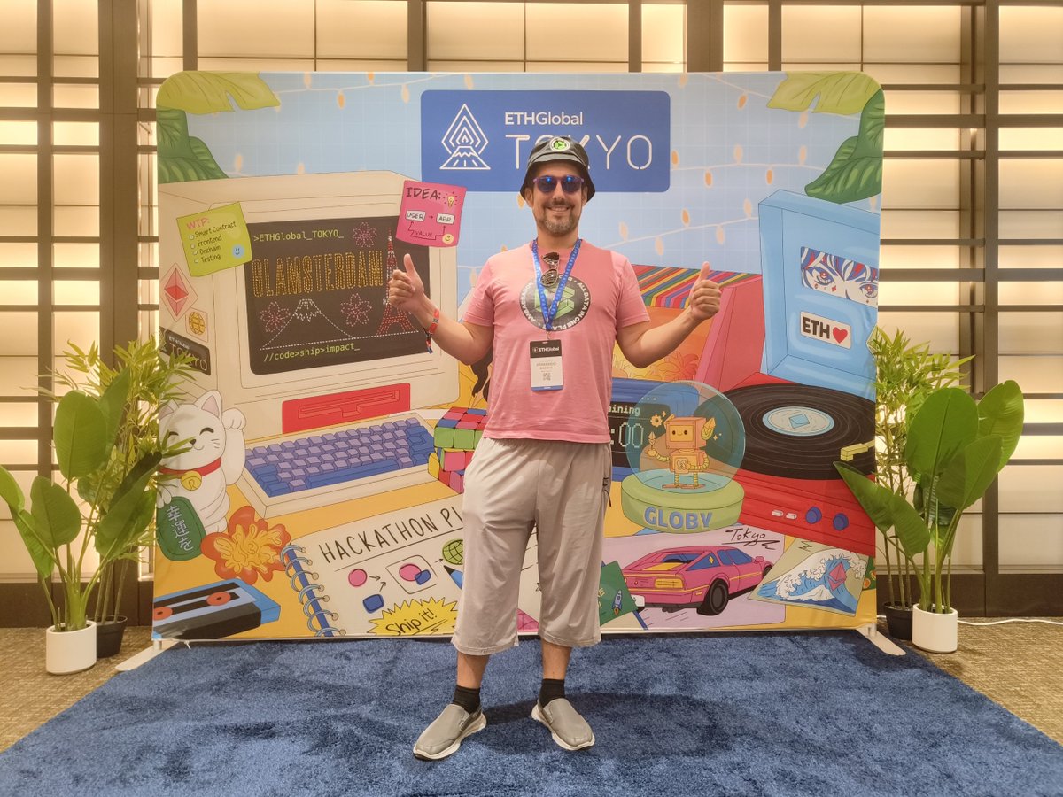 dRPCorg's tweet photo. 🇯🇵 100 Hackathon Man、ついにラスボス・東京へ。 🗼

Armandoが@ETHGlobal Tokyoに参戦中！ハッカー、開発途中のプロジェクト、大量のカフェイン、そしてなぜか午前3時に突然現れる問題たち。100以上のハッカソンを経験してきた彼にとって、まさにいつもの場所です。

ハックにRPCインフラが必要なら、@armsves を探してみてください。NodeCloudなら220以上のネットワークにすぐ接続。オープンソース＆セルフホスト型のNodeCoreなら、自分だけのRPCインフラも構築できます。もちろん、100以上のハッカソンで培った攻略のコツもぜひ聞いてみてください。

そして、ハッカーのサバイバルギアも東京に到着済み。「Don’t talk to me」バケットハット、「Coding in my head」アイマスク、「Don’t peep on me」ウェブカメラカバーもあります。😎

東京のハッカーのみなさん、頑張って！🇯🇵

•••

🗼 100 Hackathon Man has reached the final boss: Tokyo.

Armando is at @ETHGlobal Tokyo for another weekend in his natural habitat: surrounded by hackers, half-finished projects, questionable amounts of caffeine, and problems that somehow only appear at 3am.

Need RPC infra for your hack? Find @armsves to connect instantly to 220+ networks with NodeCloud, build your own self-hosted setup with NodeCore, or just steal a few tips from 100+ hackathons.

And yes, the hacker survival gear made it to Tokyo too: “Don’t talk to me” bucket hats, “Coding in my head” sleep masks, and “Don’t peep on me” webcam covers included. 😎

Good luck, Tokyo hackers! 🇯🇵
