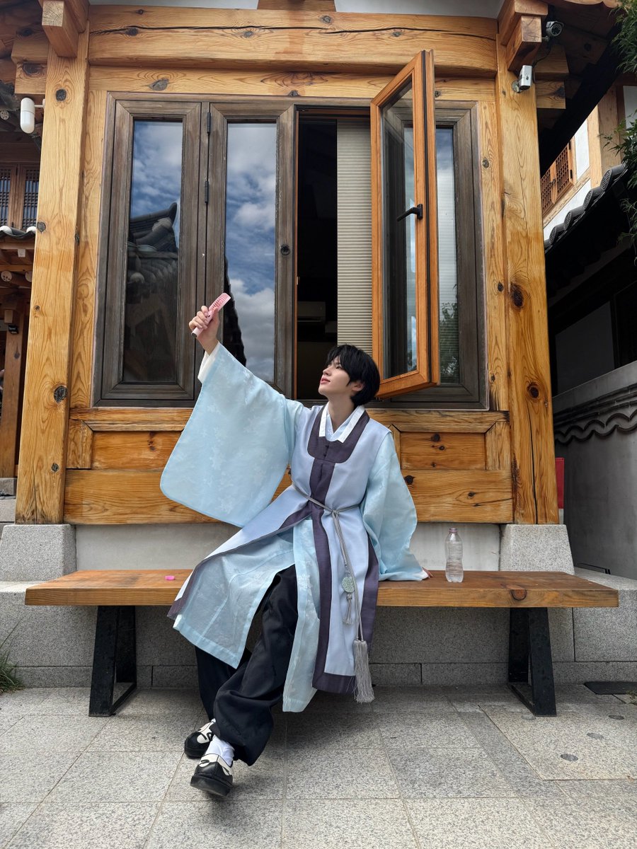 AEN_now's tweet photo. 오늘도 좋은 날💖

#AEN #에이엔 #하루토 https://t.co/pQ4faQ35rQ