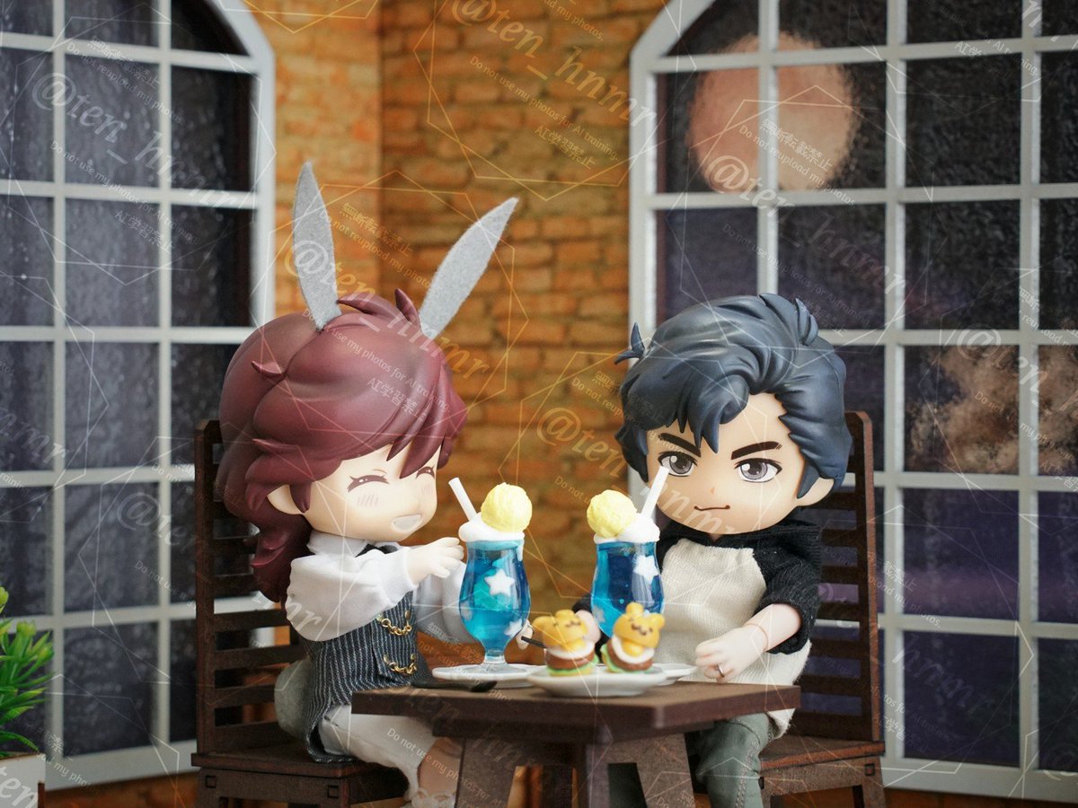 ten_hnmr's tweet photo. ウサギちゃんとお月見🎑
ミニチュアのドリンクはおねんどごはんさん(@onendogohan)です！ https://t.co/h8O58B3G4k