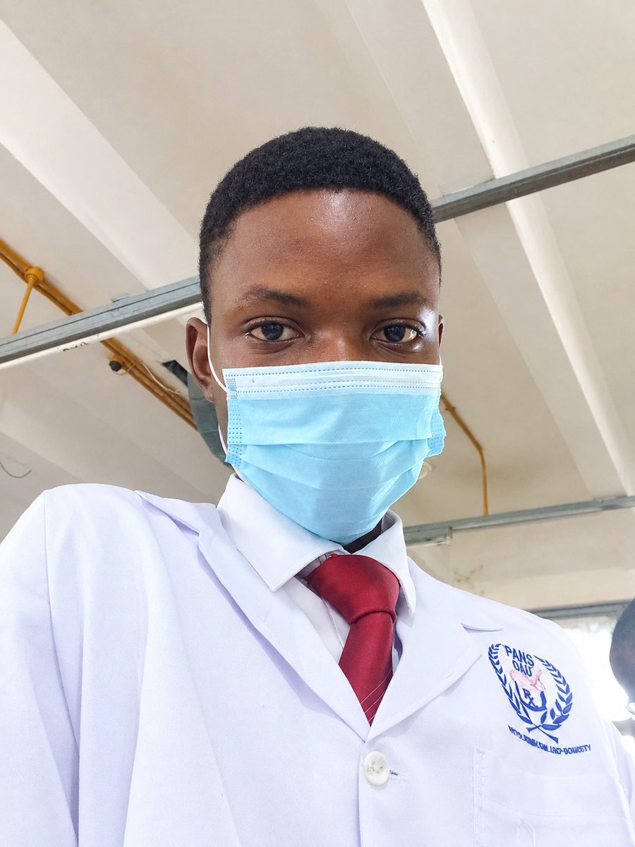 samson_akin356's tweet photo. In Pharmacy school✍️📚 https://t.co/OLSySuPdvu