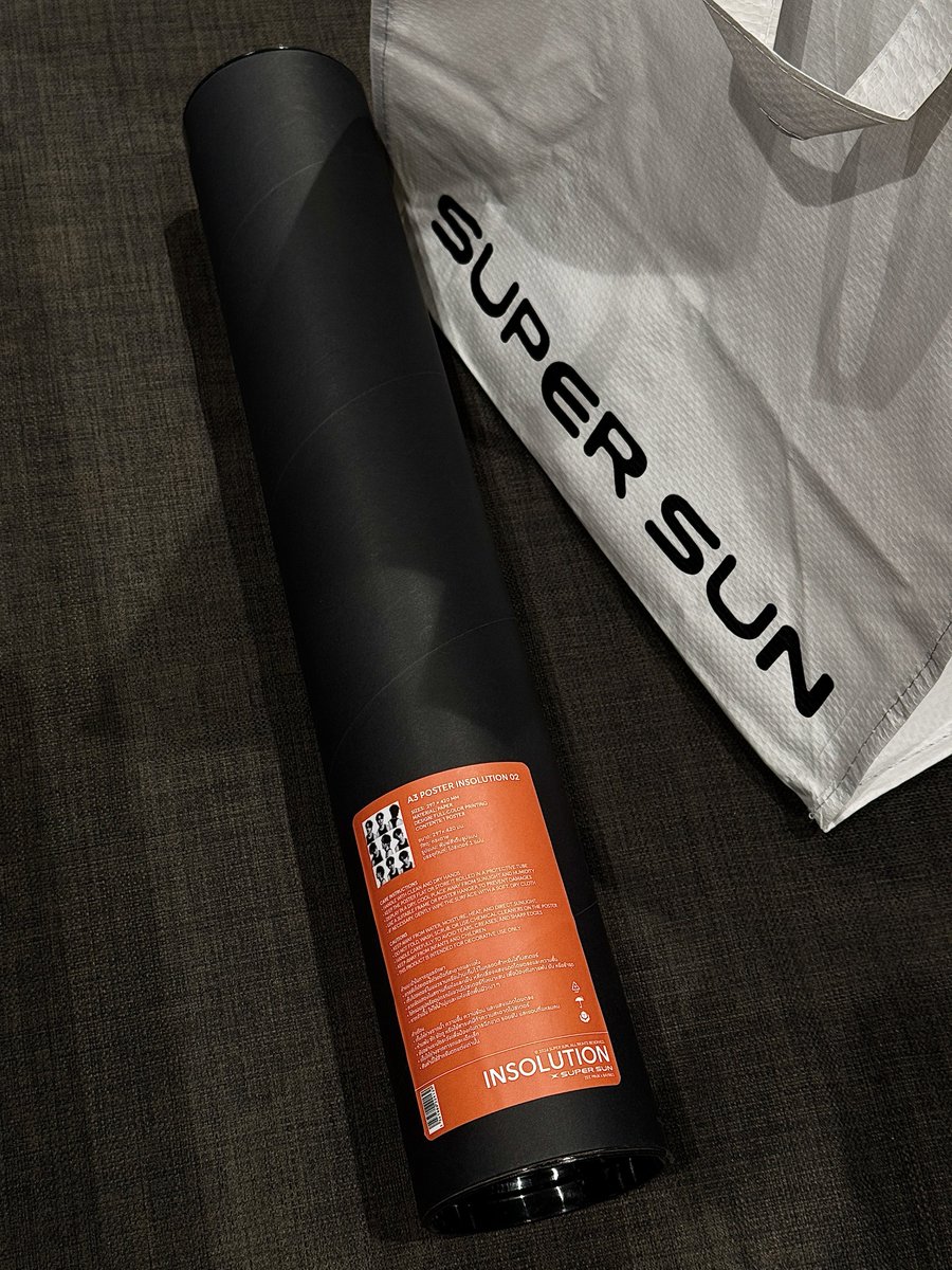 MEWJAExZEEPRUK's tweet photo. Super Sun ทำดีไปหมด แม้แต่กระบอกโปสเตอร์ยังเท่เลย 🖤✨

#SUPERSUN
#SUPERSUNxSIAMDISCOVERY
#SUPERSUNINSOLUTIONEXHIBITION
#SUPERSUNEXHIBITION https://t.co/X5oMoXnlNo