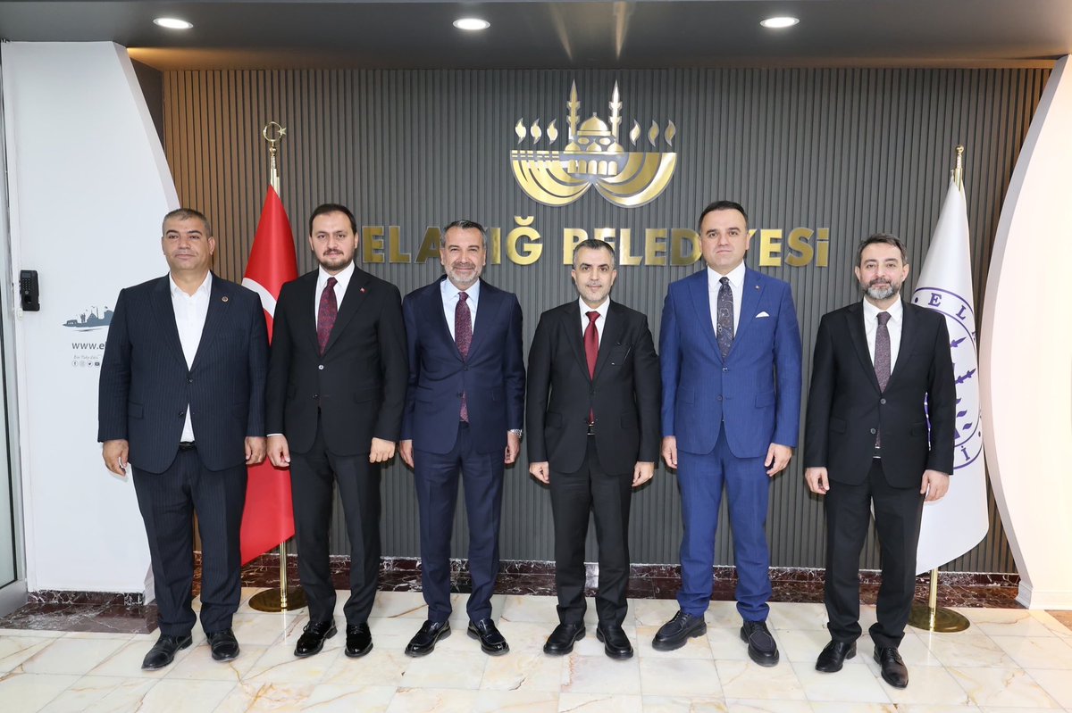 isselmanoglu23's tweet photo. Adalet Bakan Yardımcımız Sayın Abdullah Aydoğdu, Elazığ Cumhuriyet Başsavcısı Sayın Aşkın Yeğin, Elazığ Adalet Komisyonu Başkanı Sayın Abdullah Güray Şahin, MHP İl Başkanı Sayın Oğuzhan Demir ve Baro Başkanı Sayın Melih Efe ile birlikte Belediye Başkanımız Sayın Şahin Şerifoğulları’nı ziyaret ettik.

@Akparti 
@abuyukgumus