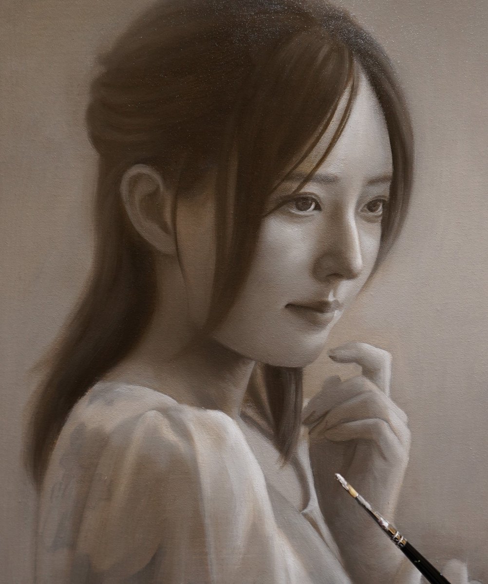 iwamoto_art's tweet photo. 新しい作品の一層目です。
今回は茶色と白のみで描き始めました。 https://t.co/B7i4U7v19p