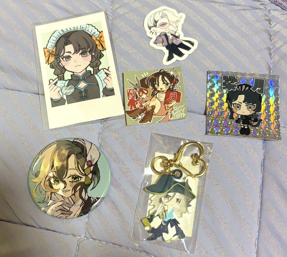 Umimori58's tweet photo. スツうさでの戦利品！
実はお友だちに頼んで買ってきてもらっておりました〜！！✨️✨️
わざわざほんとに感謝…！！( ߹ㅁ߹)
いつか自分の手で現地でゲットしたい！
どれも素敵なものばかりで眺めてるだけで幸せ🫶 https://t.co/70cTSgt0Ak