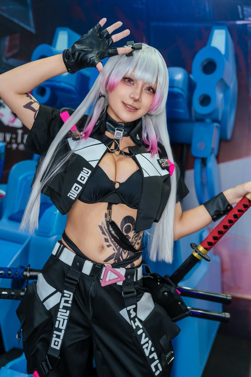 skcc_cos's tweet photo. ▼cosplay
Muv-Luv: Tactics カーリダーサの悪夢
湊斗千朔
『サムライがルーツなのって、
あたしめっちゃ盛れてない?♡』
#DMMGAMES #TGS2026 #マブタク https://t.co/5lquDKw7eP