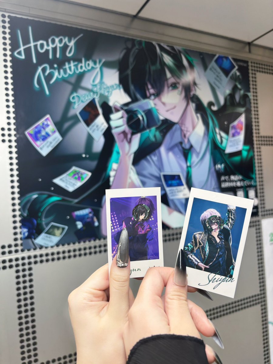 _owl_s's tweet photo. 主催のあうる੭:です！

今回は『春風と君』を全体的なモチーフとし、これまでしゆんさんが届けてくださった作品を、大切な思い出の1ページとして、リスナーである私たちからの想いと一緒にアルバムに記録していく。そんなイメージでデザインしました。

フォトカとの相性が抜群ですのでぜひ📷⟡.· https://t.co/k2vnXXTZf5