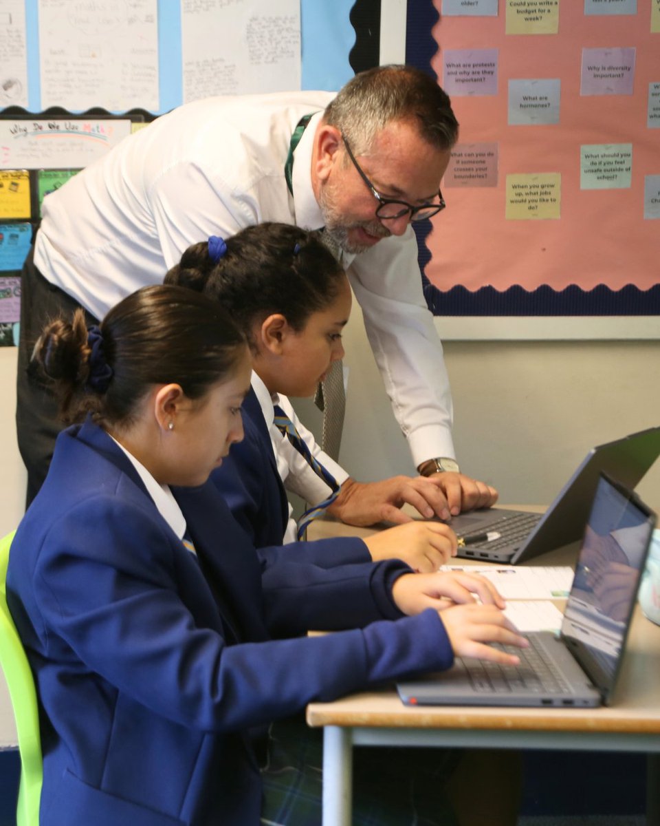 NormanhurstSch's tweet photo. Our pupils are enjoying exploring new ways to learn through our Digital Device Scheme, with laptops now supporting classroom learning across Years 7–9.

#NormanhurstSchool #DigitalDeviceScheme #SeniorSchool #Chingford #OakTreeSchools https://t.co/8gSUPKUeBP