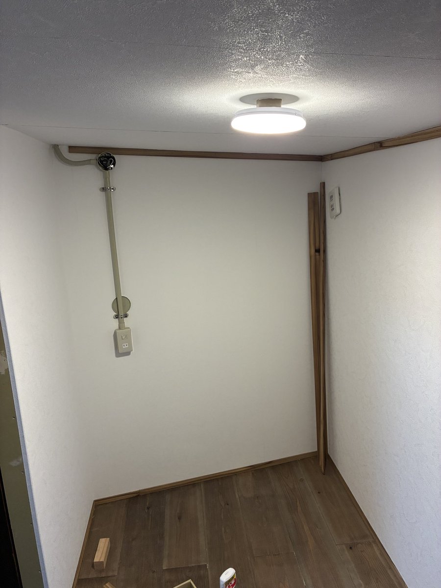 plantsbk's tweet photo. 小部屋増築DIY -完- https://t.co/1NgrjRpK2M