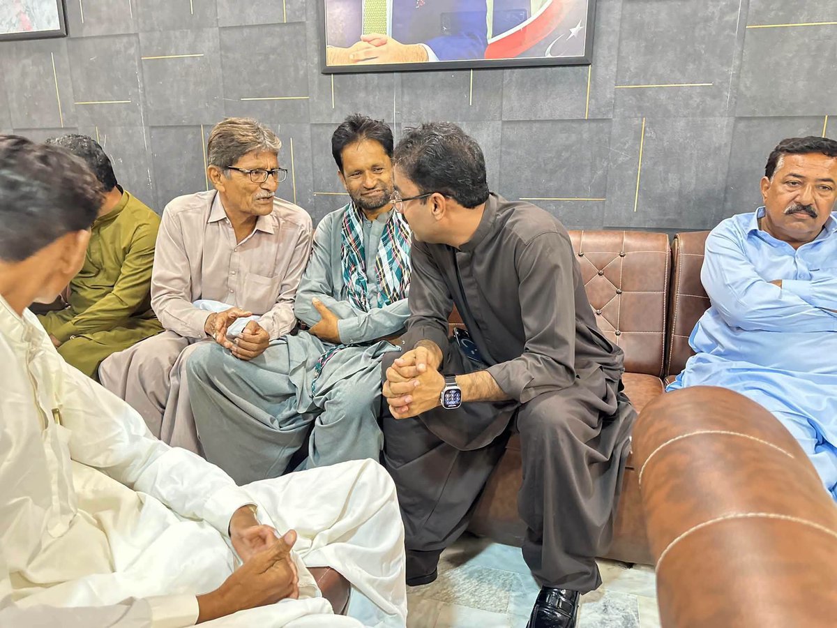 QumberZawar's tweet photo. Today 25_09_2026
#PPPP Young Leader
#Mr #Bilal #Khan #Shoro sb, Meet with Party Workers, Voters & Local Residents and Solved their Problems at #ShoraHousePS60 #Hyderabad
@BBhuttoZardari @jamkhanshoro @AAliZardari @KashifShoroPPP @bilalshoro376 https://t.co/WJ6Fy6n1iK