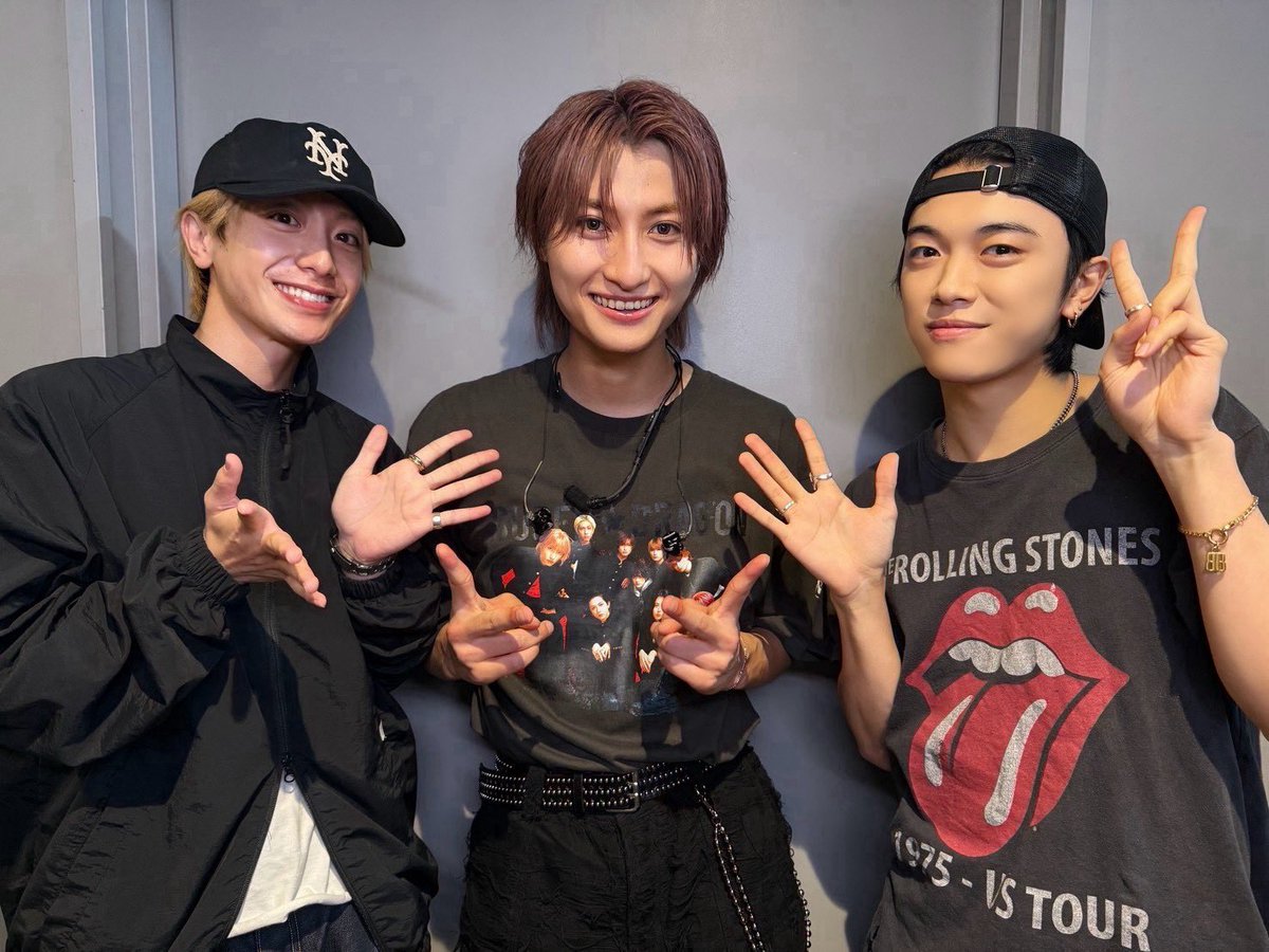 hayate_i_1012's tweet photo. 昨日は #セキスキ で共演している詠斗くんと健が観に来てくれました🏫

そして今夜25:00〜
「席替えしたら、どうやら後ろの男が俺のこと好きらしい」
いよいよ最終回を迎えます！

ぜひお見逃しなく👀

#ドラフェス2026
@Eightkns 
@official_DXTEEN https://t.co/rK47jGwrD4