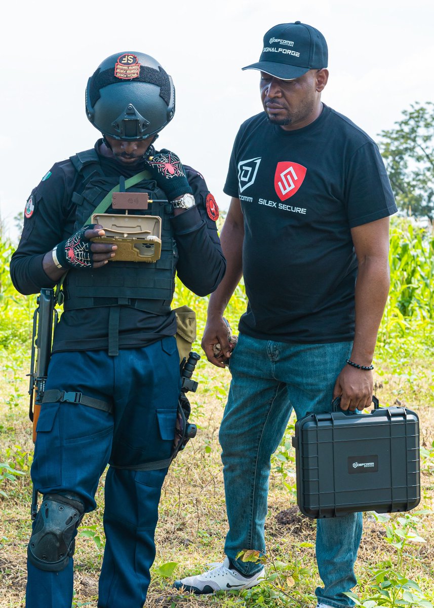DefcommS's tweet photo. Security cannot be viewed in isolation.

As threats evolve, Africa needs integration, collaboration, and resilient technology across defence, government, industry, and research.

SignalForge brings these together through practical testing and innovation in offline communications. https://t.co/eupKMyF4x6