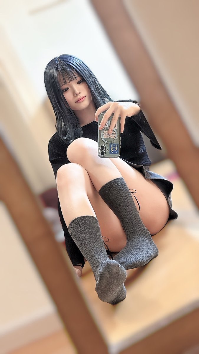 shima_0011a's tweet photo. こっちでも
#自慢の脚を見せよう https://t.co/fg2FLIZnCK