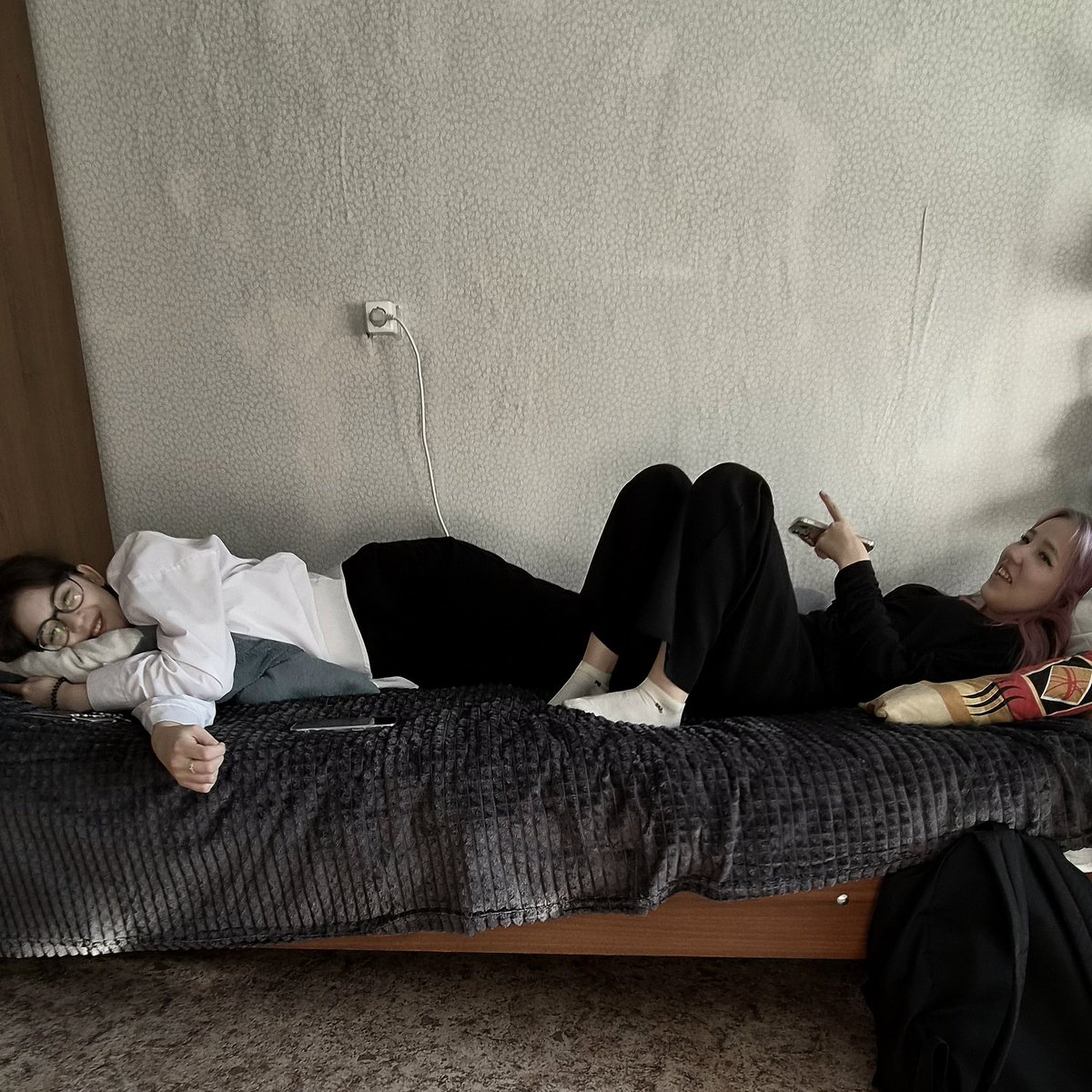 shhkwal's tweet photo. обосновались https://t.co/JRTL25k5in