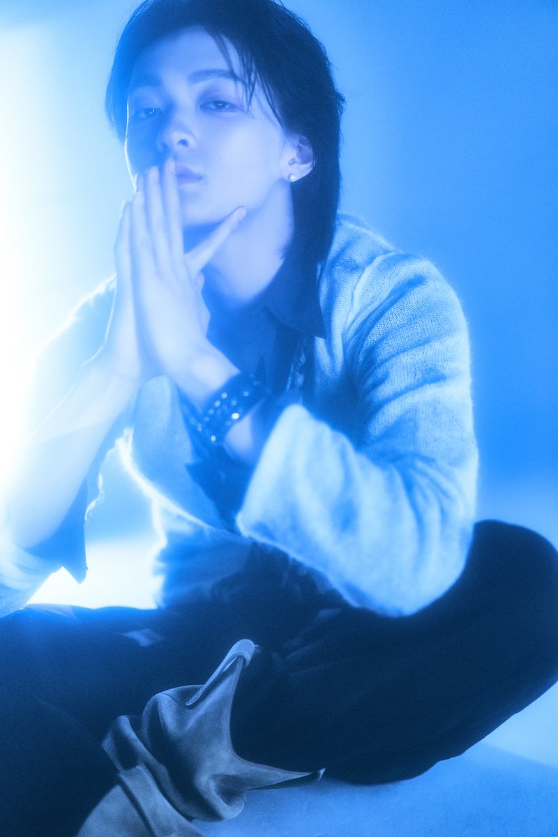 qj_web's tweet photo. ◤『Quick Japan Monologue』#01
RUI（STARGLOW）約40ページ特集＆
1万字超のロングインタビューを掲載◢

ご予約は下記にて受付中です！

▼QJストア【限定ミニカード付き】
https://t.co/wISbYzI5r8

▼amazon
https://t.co/qrPzikDmw1

▼QJストア【5％オフ】『Quick Japan』vol.181 ＆『Monologue』#01
https://t.co/trzX3APnVB

#RUI #STARGLOW
#QJ_Monologue