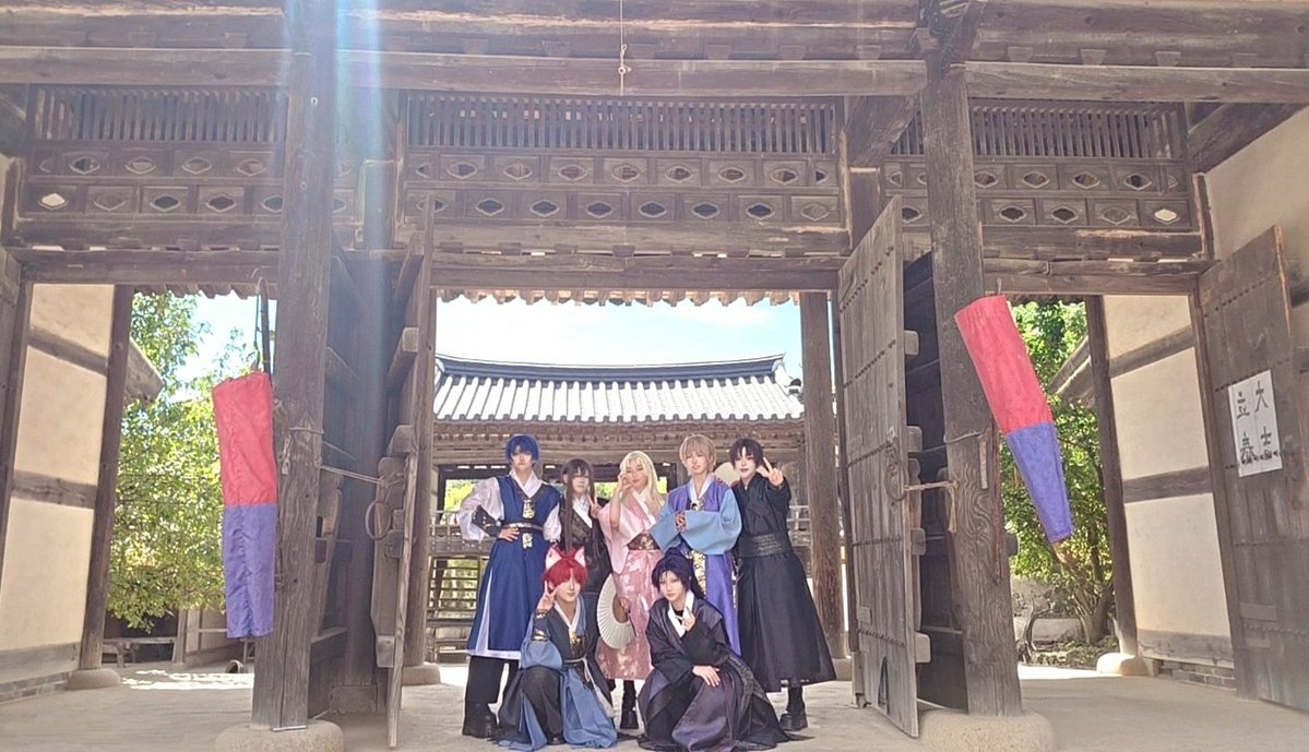 Iw_408115's tweet photo. 테스타 인사드립니다, 즐거운 추석 보내세요🫶🏻

#데못죽 #cos https://t.co/Qc6HVmUHbK